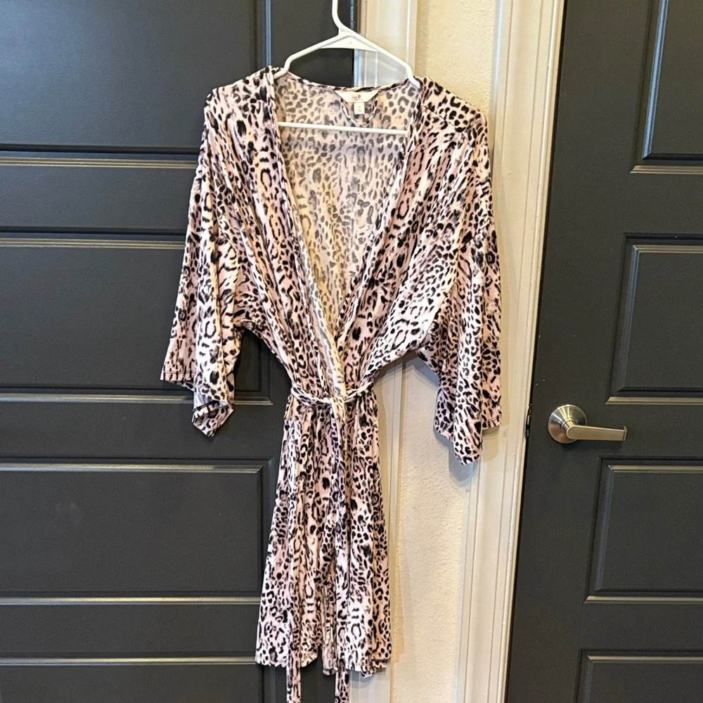 Leopard Print Women's Robe - Picture 1 of 5